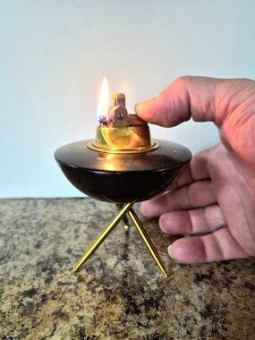 1950s Flying Saucer Table Lighter, 3 Legged Pedestal Cigarette Lighter, Working